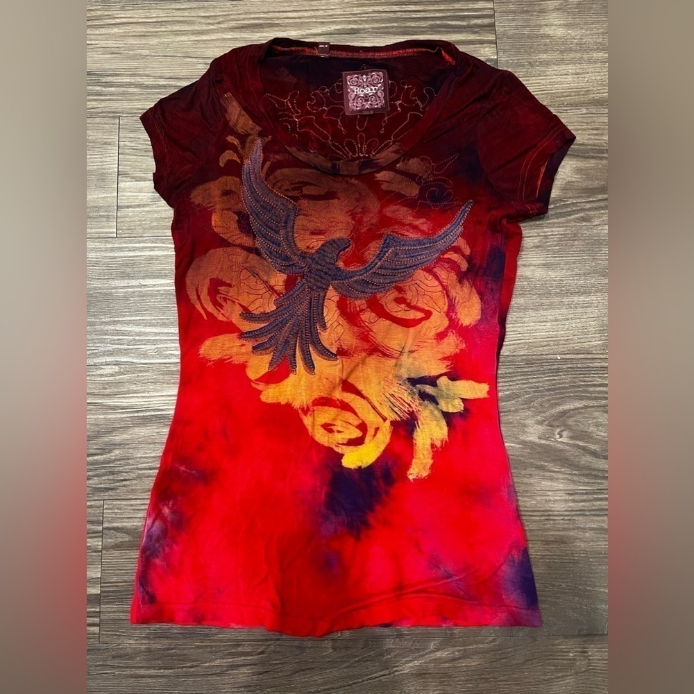 ROAR  embroidered phoenix shirt size medium